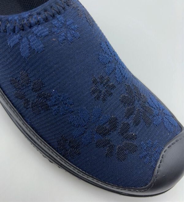 BELLUNA（ベルーナ）の「ゆったりワイズのびの～びウェッジシューズ（パンプス）」｜詳細画像