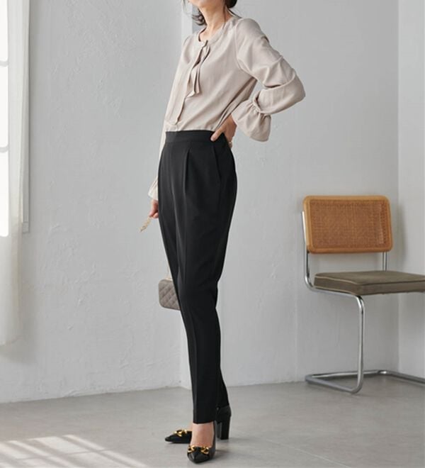 RANAN（ラナン）の「＜２点セット＞ラウンドヘムジャケットセットアップ（パンツスーツ）」｜詳細画像