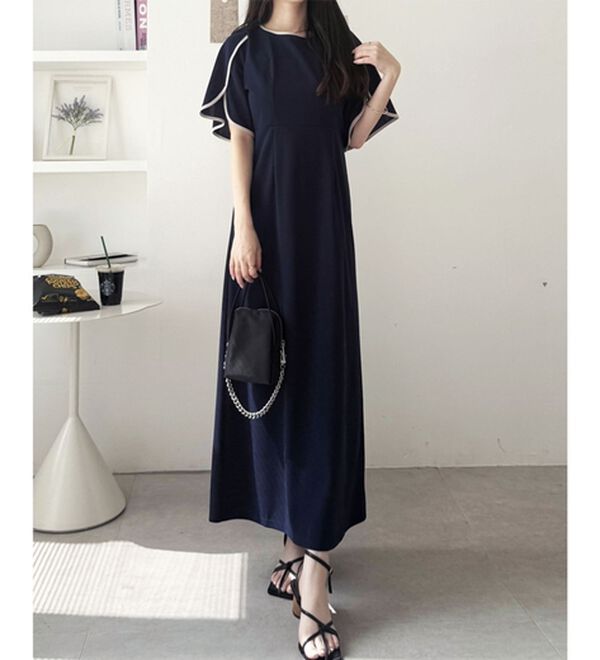 GeeRA（ジーラ）の「スリット入りフレアースリーブワンピース（その他ワンピース）」｜詳細画像