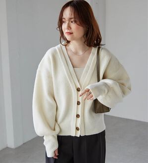 RANAN（ラナン）の「フロントレイヤードＶカーディガン（ニットカーディガン）」｜ホワイト