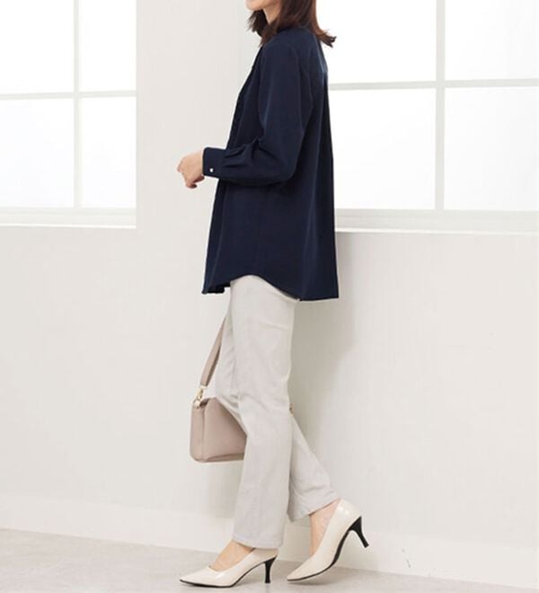 BELLUNA（ベルーナ）の「パール使いピンタックデザインチュニック（チュニック）」｜詳細画像