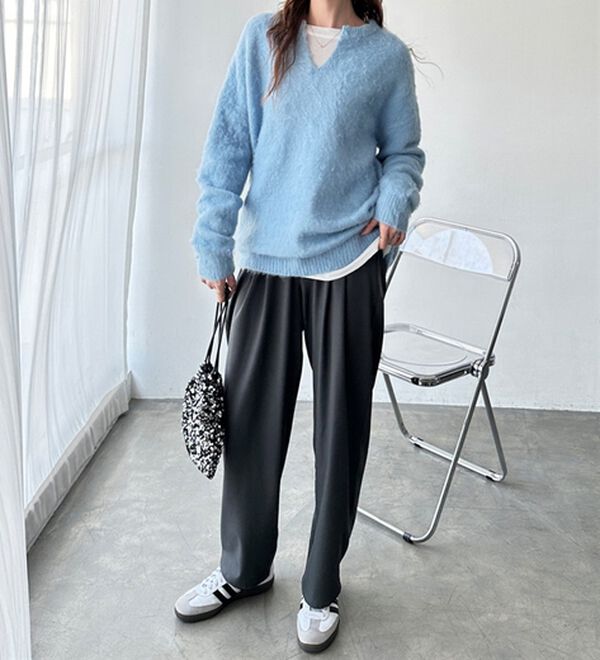 GeeRA（ジーラ）の「キーネック起毛ゆるニット（ニット・セーター）」｜詳細画像