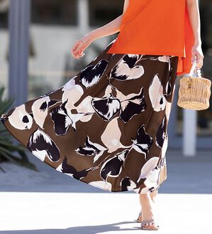 RANAN（ラナン）の「ボタニカル柄フレアーロングスカート（ロングスカート）」｜詳細画像