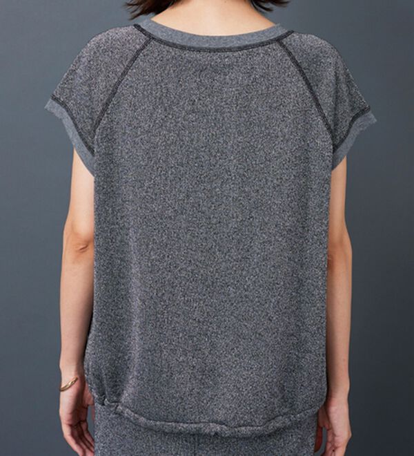 BELLUNA（ベルーナ）の「ラメ入り裏毛素材プルオーバー（カットソー）」｜詳細画像