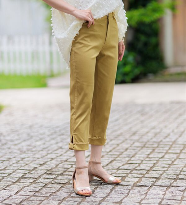 BELLUNA（ベルーナ）の「ヒンヤリ&times;サラリ速乾！綿サテンストレッチ裾リボンクロップドパンツ（クロップドパンツ）」｜詳細画像