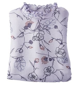 BELLUNA（ベルーナ）の「楊柳素材プリントハイネックプルオーバー（カットソー）」｜線描き柄(パープル)