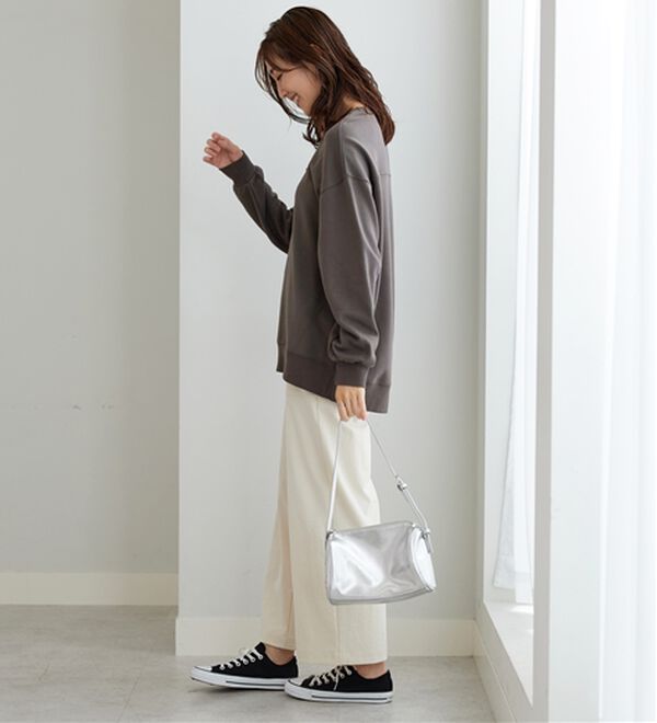 BELLUNA（ベルーナ）の「軽やか綿混！大人サマ見えスウェット（カットソー）」｜詳細画像