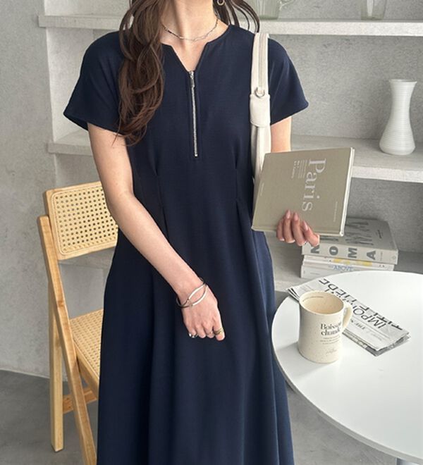 GeeRA（ジーラ）の「前後2WAYハーフジップフレンチ袖ワンピース（カットソーワンピース）」｜詳細画像
