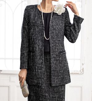 BELLUNA（ベルーナ）の「【２点セット】ロング丈ファンシージャケットワンピースアンサンブル（ワンピースセットスーツ）」｜黒系