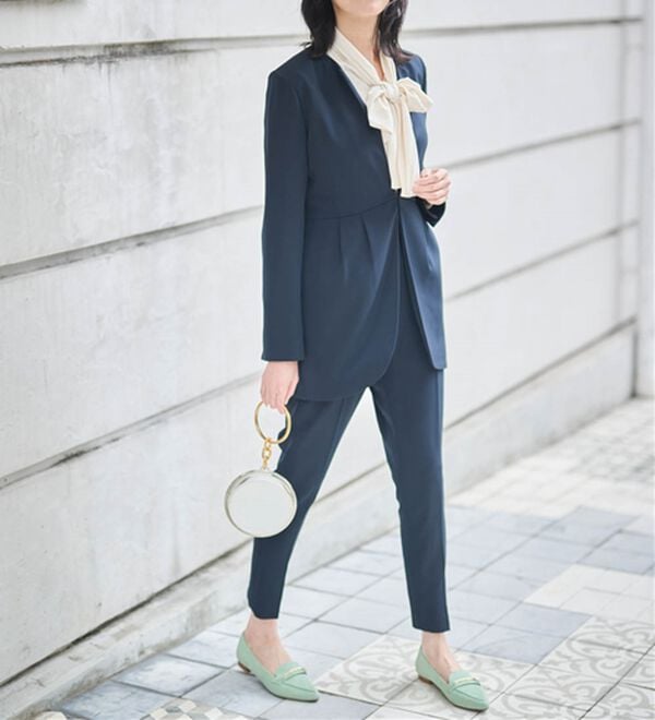 RANAN（ラナン）の「＜２点セット＞ラウンドヘムジャケットセットアップ（パンツスーツ）」｜詳細画像