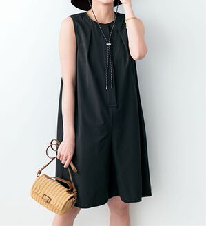 BELLUNA（ベルーナ）の「【UNDOVE】水際＆ＵＶ対策！はっ水オールインワン（オールインワン）」｜ブラック