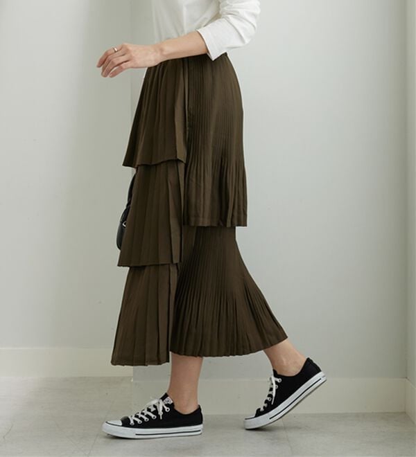 BELLUNA（ベルーナ）の「アシメデザインプリーツスカート（ロングスカート）」｜詳細画像