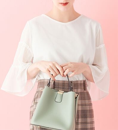 alotta（アロッタ）の「【４つの機能付】袖ティアード切替トップス（カットソー）」