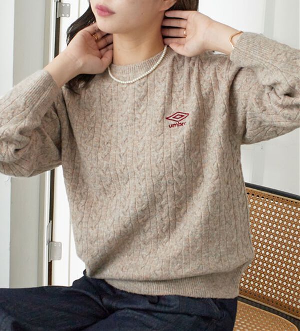 alotta（アロッタ）の「【ＵＭＢＲＯ】ミニケーブルニットトップス（ニット・セーター）」｜杢ベージュ