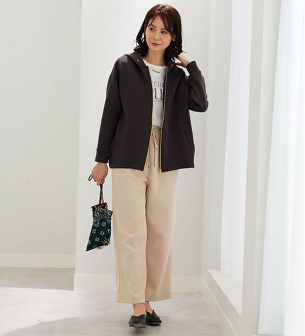 BELLUNA（ベルーナ）の「【快適Ｌａｂ．】とろみ素材裾タックパーカー（パーカー）」｜詳細画像