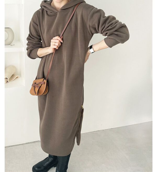 GeeRA（ジーラ）の「裏起毛裾ファスナーパーカーワンピース（カットソーワンピース）」｜詳細画像