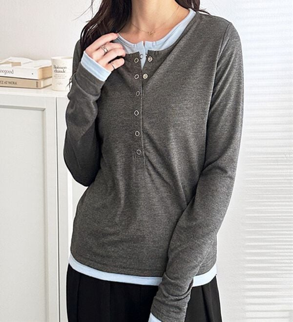 GeeRA（ジーラ）の「レイヤード風ヘンリーネックカットソー（カットソー）」｜詳細画像