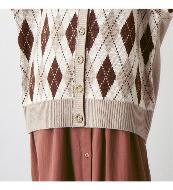 Viola e Viola（ヴィオラ エ ヴィオラ）の「大人っぽく着映えるアーガイル柄ニットカーディガン（ニットカーディガン）」｜詳細画像