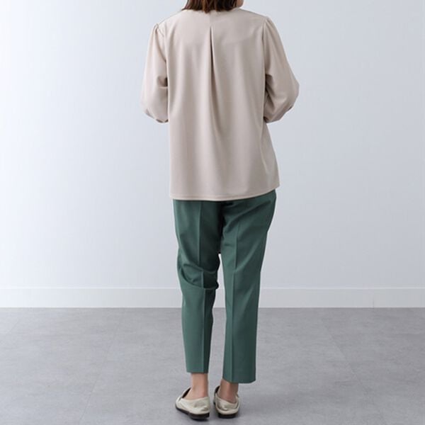 BELLUNA（ベルーナ）の「カットジョーゼット素材パール使いブラウス（ブラウス）」｜詳細画像