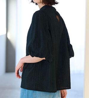 RANAN（ラナン）の「ひんやり！綿１００％ボリューム袖レースブラウス（ブラウス）」｜ブラック