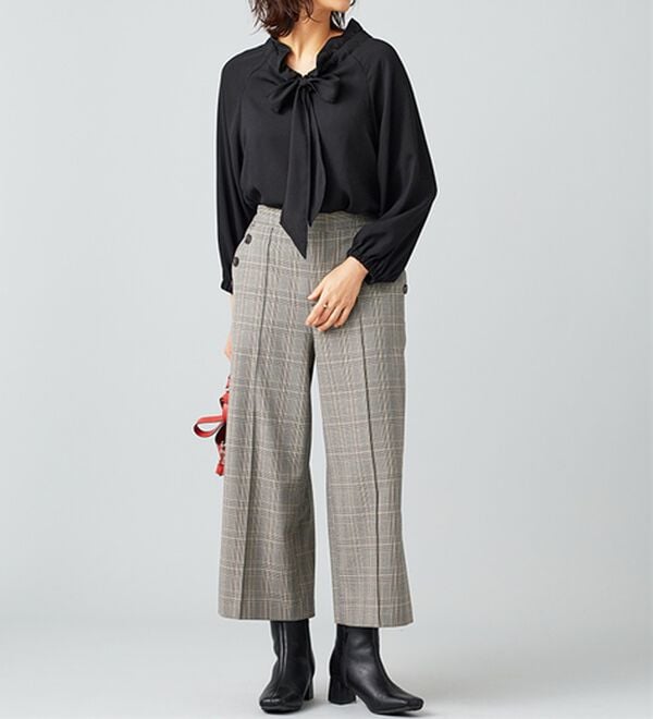 BELLUNA（ベルーナ）の「ウーリッシュ素材釦使いワイドパンツ（ワイドパンツ・ガウチョ）」｜詳細画像
