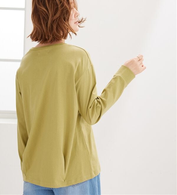 BELLUNA（ベルーナ）の「綿１００％大人顔サマ見え裾タックデザインプルオーバー（カットソー）」｜詳細画像