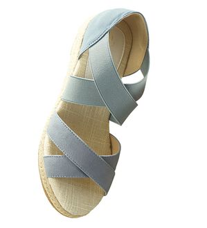 BELLUNA（ベルーナ）の「＜Ｓｏｉｔｔｏ　Ｍｅ＞クッション中敷フィットサンダル（サンダル・ミュール）」｜ブルー