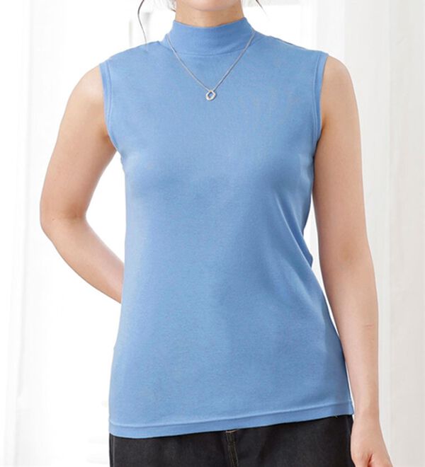 LAVIENNE（ラヴィエンヌ）の「【UVカット】綿１００％スリーブレスハイネックプルオーバー＜カラフルコットン＞（肌着・インナーウェア）」｜サックス