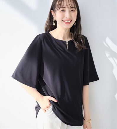 alotta（アロッタ）の「【接触冷感】パールデザイン５分袖Ｔシャツブラウス（ブラウス）」