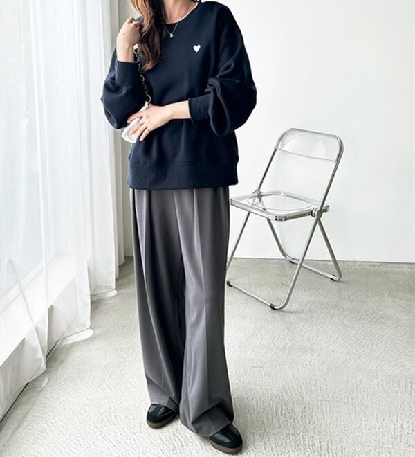 GeeRA（ジーラ）の「ロゴ＆ハート刺しゅう裏起毛スウェット（トレーナー・スウェット）」｜詳細画像