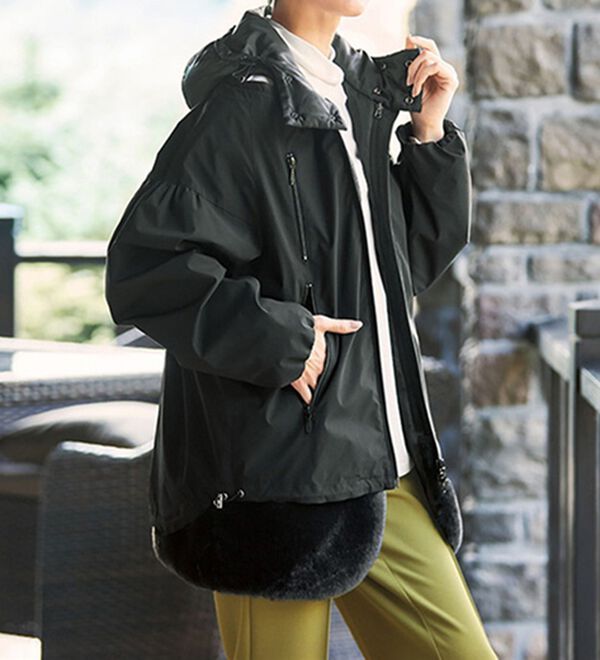 VINNO（ヴィノ）の「３ＷＡＹ・ファー付ベスト＆ブルゾン（ブルゾン）」｜ブラック