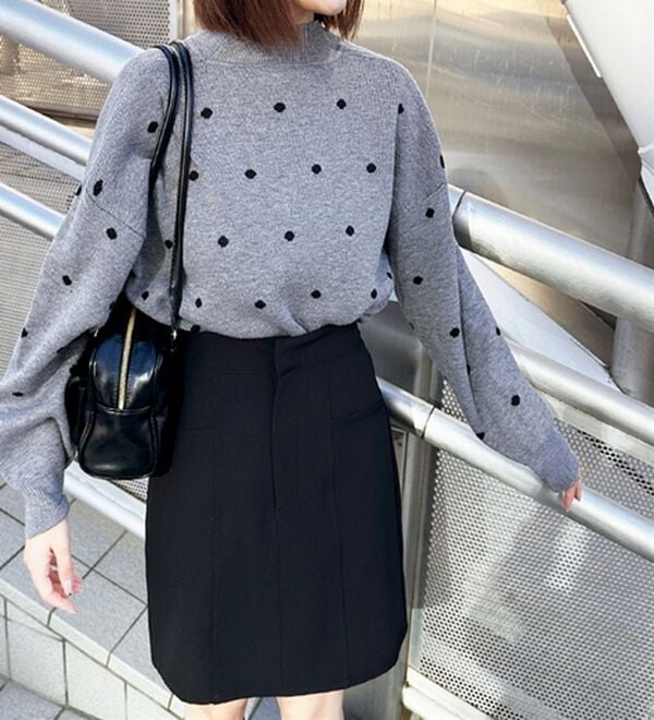 GeeRA（ジーラ）の「ドット柄ニットプルオーバー（ニット・セーター）」｜詳細画像