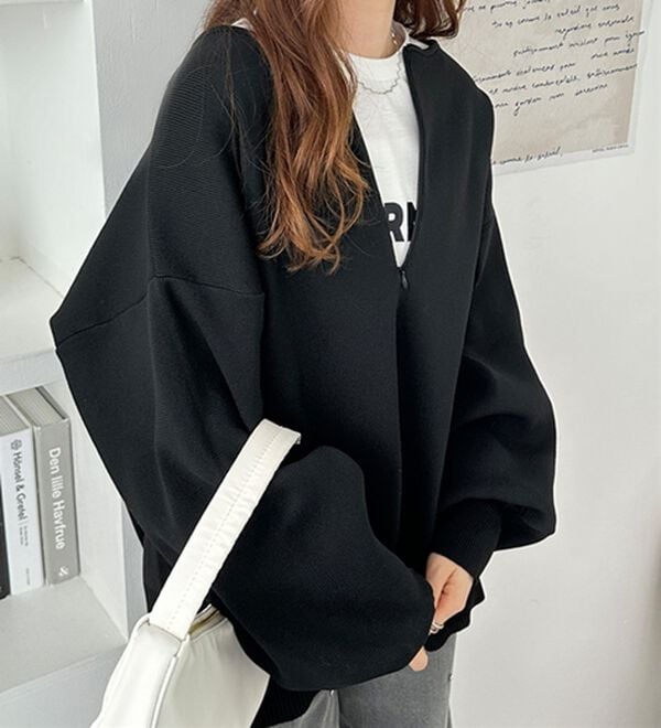 GeeRA（ジーラ）の「ハーフジップニットプルオーバー（ニット・セーター）」｜詳細画像