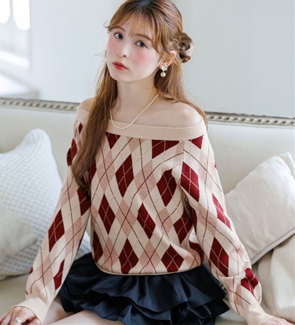alotta（アロッタ）の「【Corie】アーガイル柄ワンショルボーダーニット（ニット・セーター）」｜アイボリー系