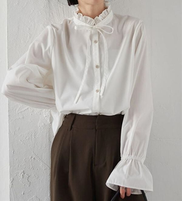 RANAN（ラナン）の「プチフリルリボン付きブラウス（ブラウス）」｜詳細画像