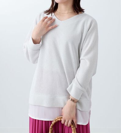 BELLUNA（ベルーナ）の「ラメ調レイヤード風プルオーバー（カットソー）」