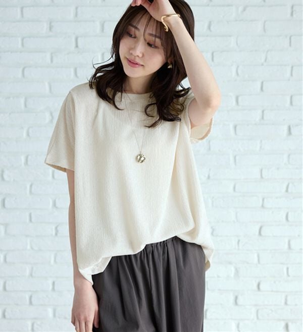 BELLUNA（ベルーナ）の「楊柳素材ドルマンプルオーバー（カットソー）」｜詳細画像