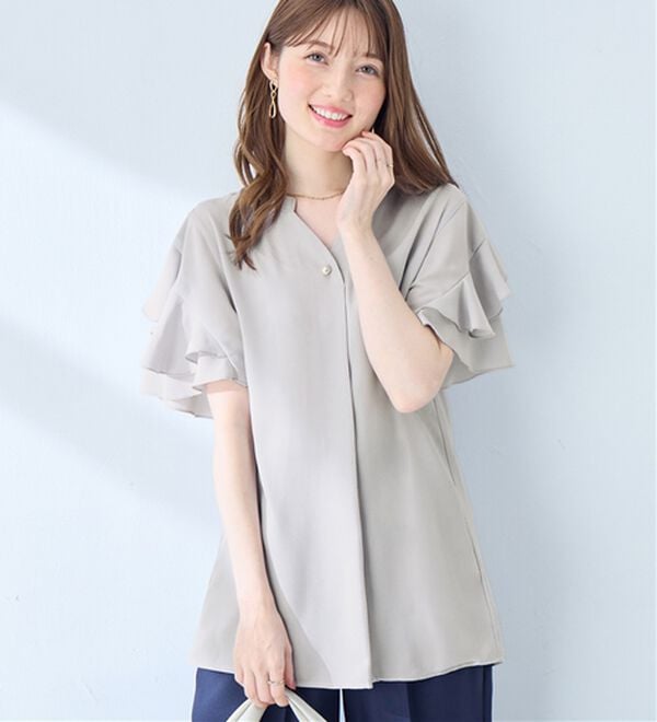 alotta（アロッタ）の「【接触冷感】フリル袖チュニックブラウス（チュニック）」｜ライトグレー