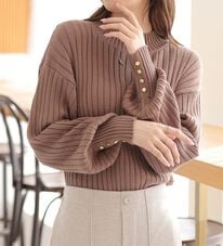 GeeRA（ジーラ）の「ボタン付パフスリーブモチモチニット（ニット・セーター）」