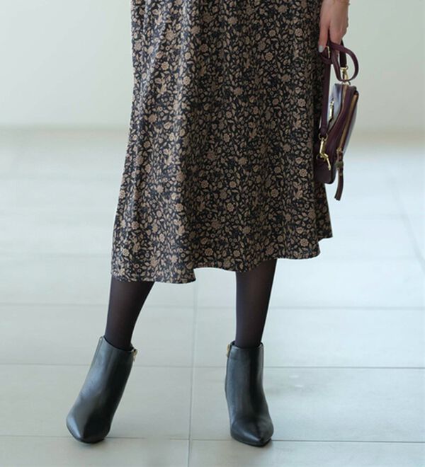 BELLUNA（ベルーナ）の「ビンテージ柄ピンタック使いワンピース（その他ワンピース）」｜詳細画像