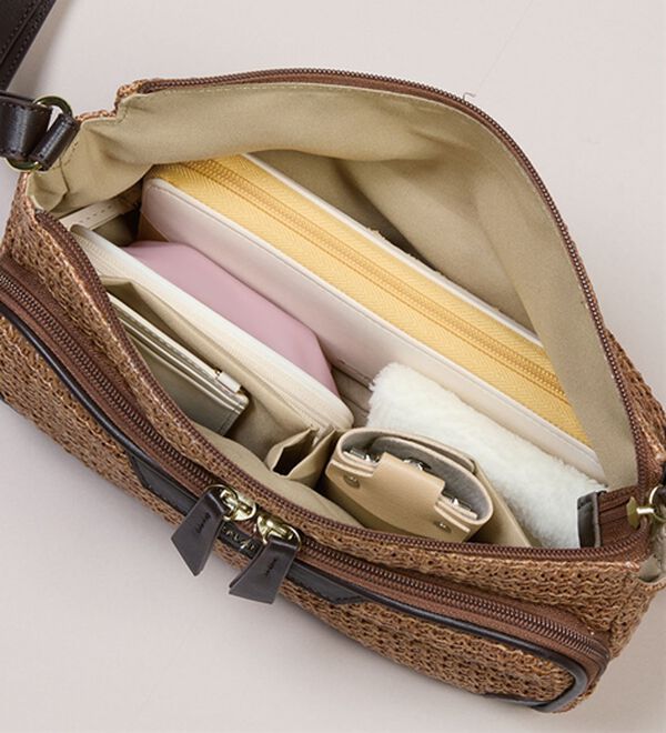 BELLUNA（ベルーナ）の「＜エルプラネット＞雑材ショルダー（ショルダーバッグ）」｜詳細画像