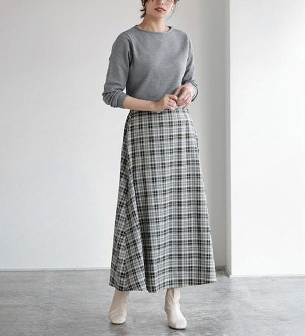 Pierrot（ピエロ）の「【Ｓ～３Ｌ】ネックが選べるプレミアムカシミヤタッチニット（ニット・セーター）」｜詳細画像