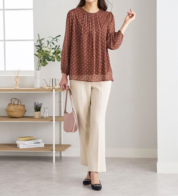 BELLUNA（ベルーナ）の「シフォン重ねタック使い小紋柄ブラウス（ブラウス）」｜詳細画像