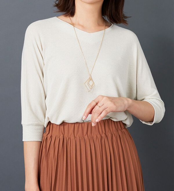 BELLUNA（ベルーナ）の「ラメ調ドルマンプルオーバー（カットソー）」｜詳細画像