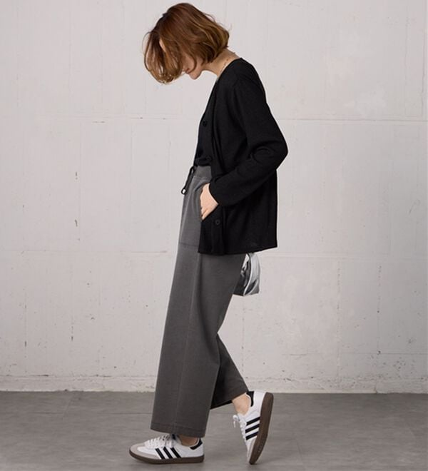 BELLUNA（ベルーナ）の「ラメ調リブ素材ペプラムカーディガン（ニットカーディガン）」｜詳細画像