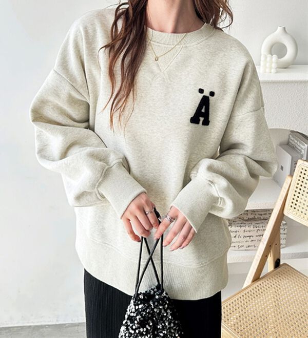 GeeRA（ジーラ）の「サガラ刺繍裏起毛スウェット（トレーナー・スウェット）」｜詳細画像