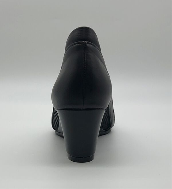 BELLUNA（ベルーナ）の「４Ｅ牛革エレガントラインシューズ（パンプス）」｜詳細画像