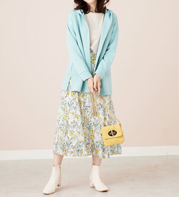 BELLUNA（ベルーナ）の「フードデザインとろみ素材ジップアップパーカー（パーカー）」｜詳細画像