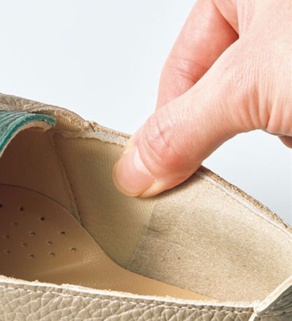 BELLUNA（ベルーナ）の「イタリアンレザー４Ｅゴム紐シューズ（スリッポン）」｜詳細画像