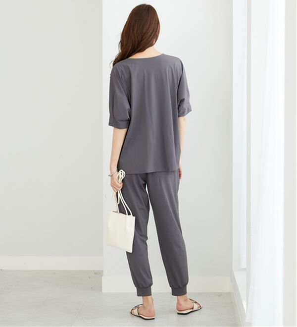 BELLUNA（ベルーナ）の「ヒンヤリ爽快！裾ギャザープルオーバー（カットソー）」｜詳細画像